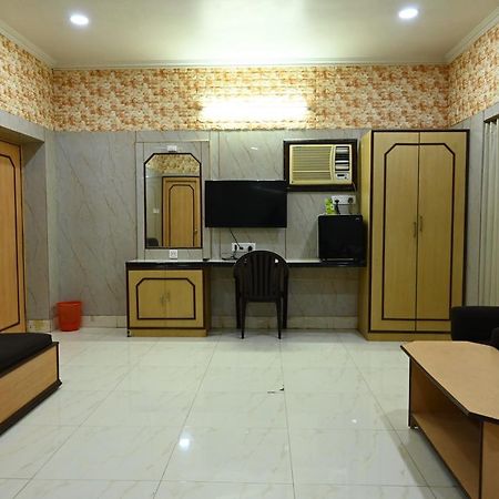 Hotel Komala Vilas Kalkuta Zewnętrze zdjęcie