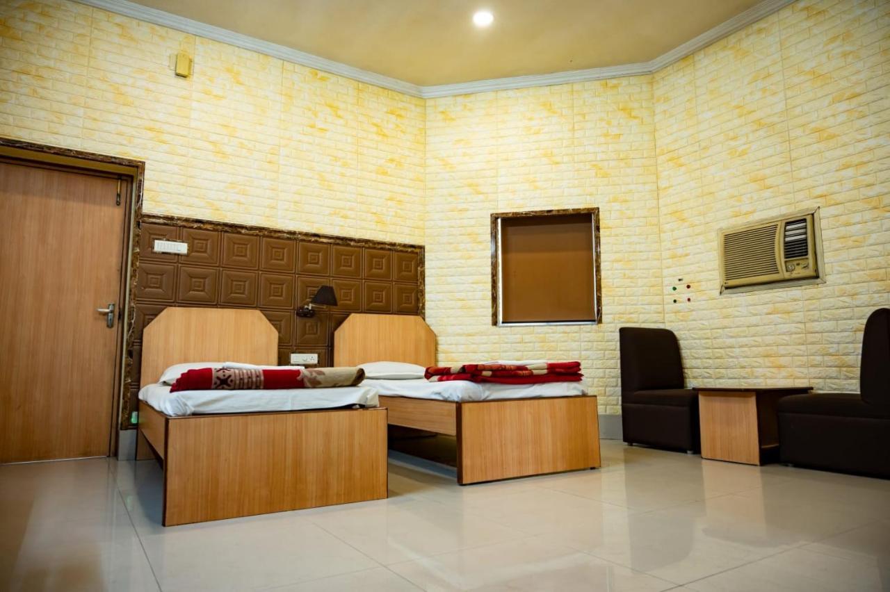 Hotel Komala Vilas Kalkuta Zewnętrze zdjęcie
