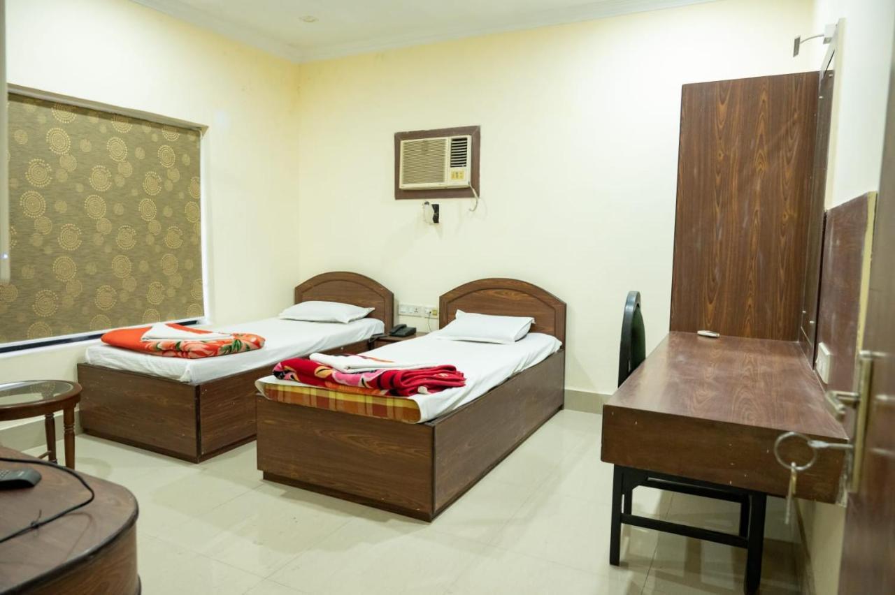 Hotel Komala Vilas Kalkuta Zewnętrze zdjęcie