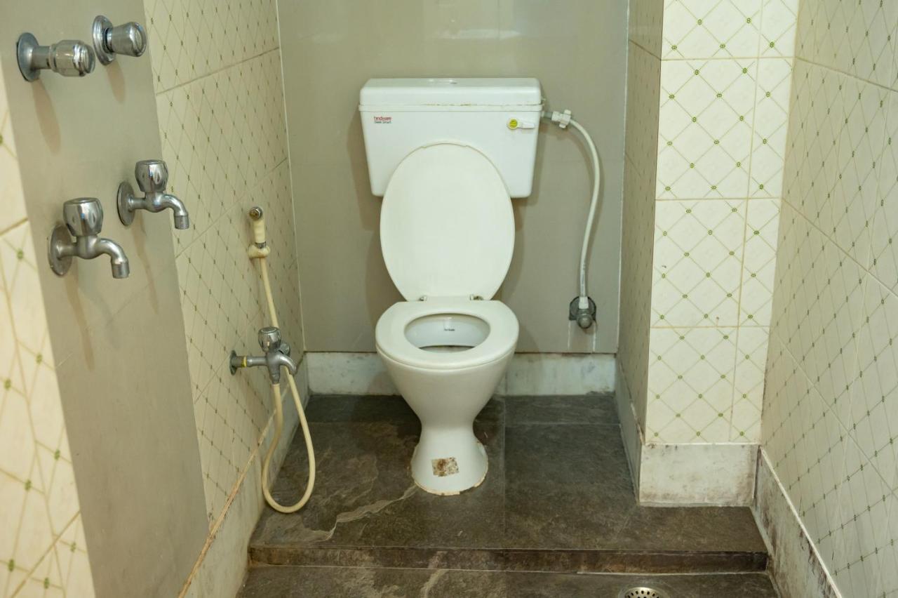 Hotel Komala Vilas Kalkuta Zewnętrze zdjęcie
