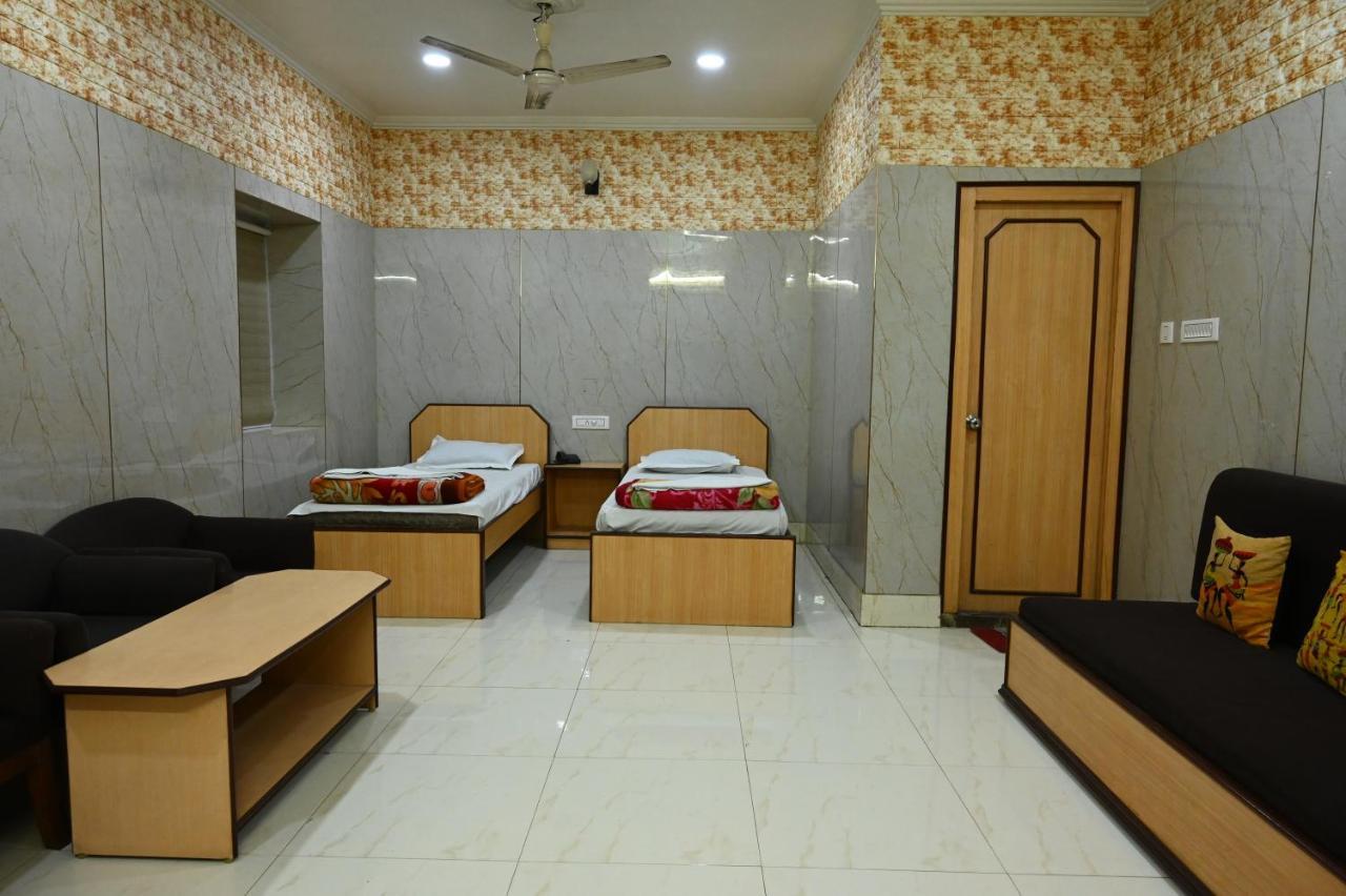 Hotel Komala Vilas Kalkuta Zewnętrze zdjęcie